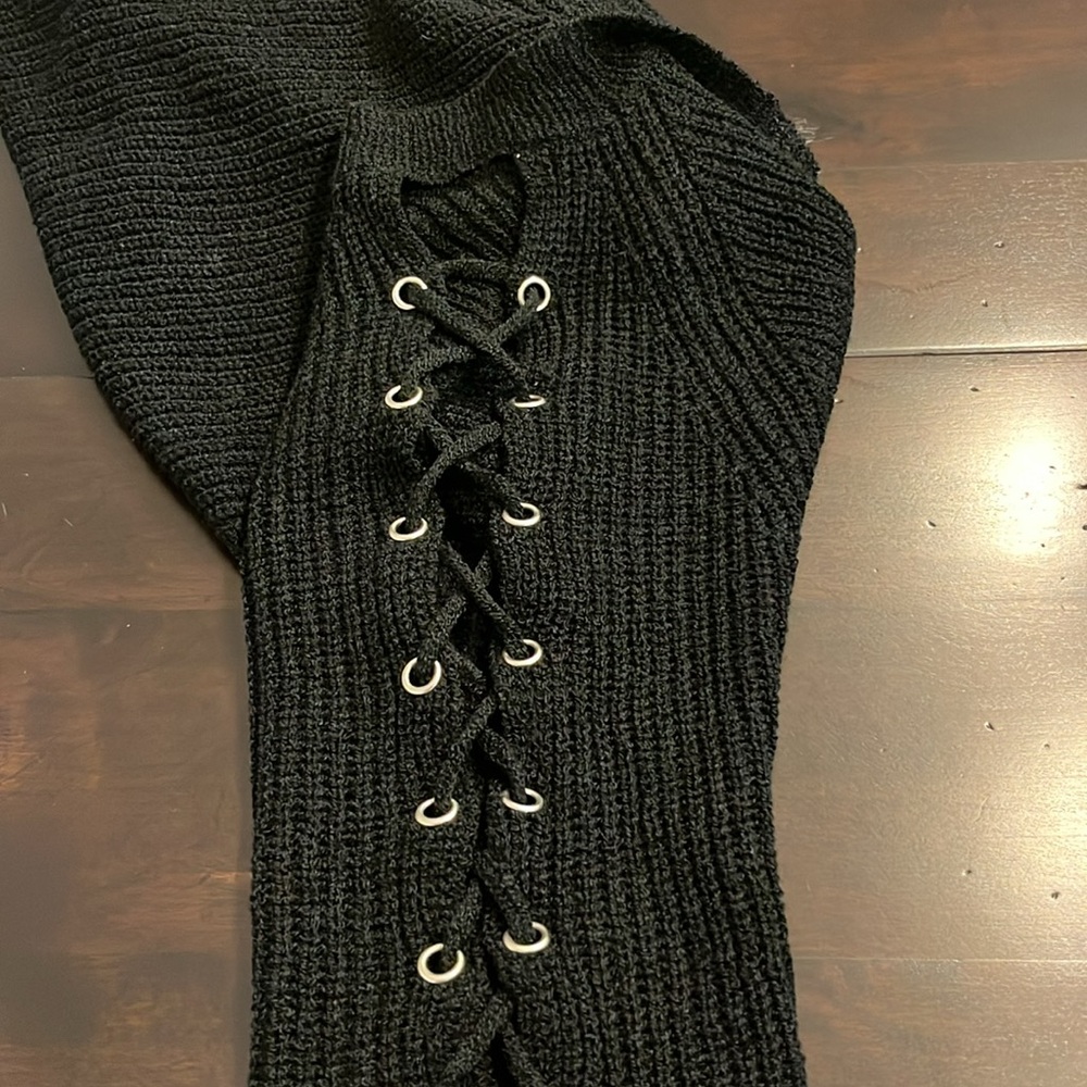 Dreamers Black sweater size large - Picture 6 of 7